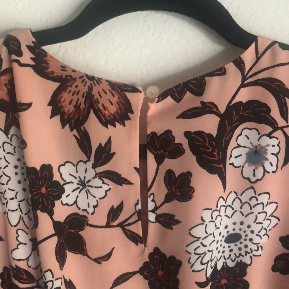 LOFT flutter sleeve dress - Picture 4 of 5